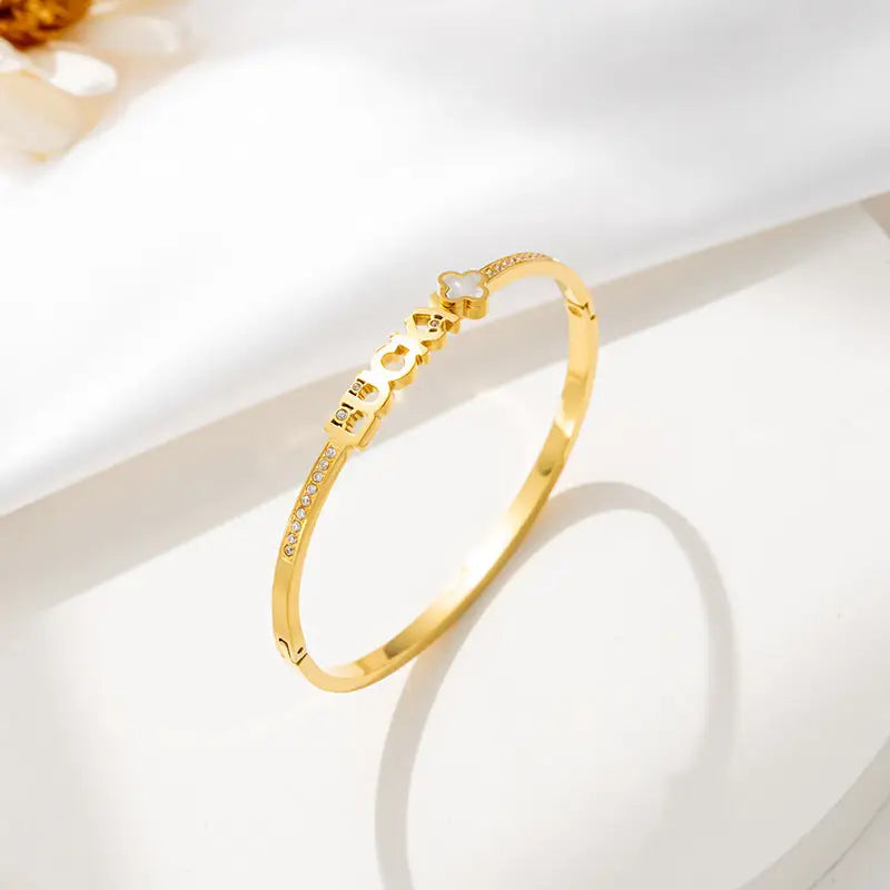 Lucky Charm Armband med Fyrklöver - Guld - Armband